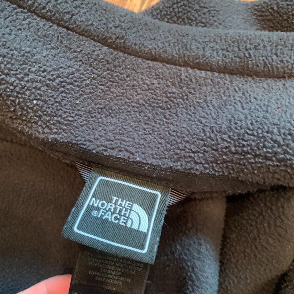 North face - Picture 5 of 6